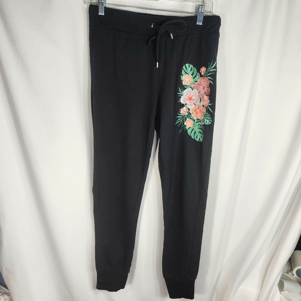Derek Heart Black w/ Embroidered Thigh Draw String Waist Banded Hem Pants Medium